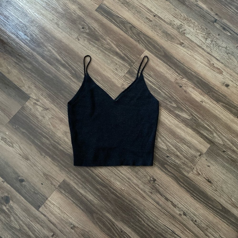 SOLD! NWOT ribbed sweater tank top - Picture 1 of 2